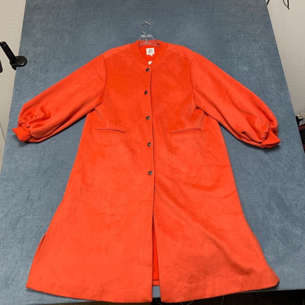 DRA Los Angeles Long Coat Womens Small Petite Orange Slit Puff Sleeve Snap Front